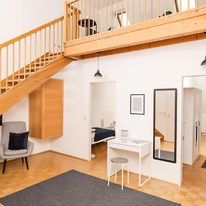 Cozy Kunsthaus Apartment
